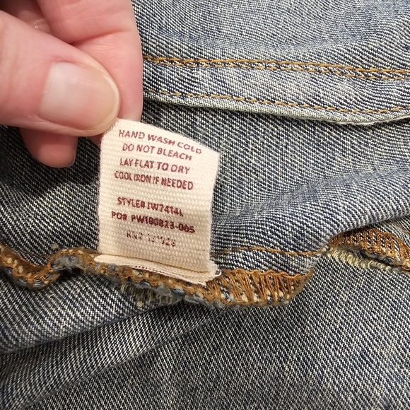 Wishlist Boutique Denim Jacket Women's Size Large Medium Wash Button Up - Picture 5 of 13